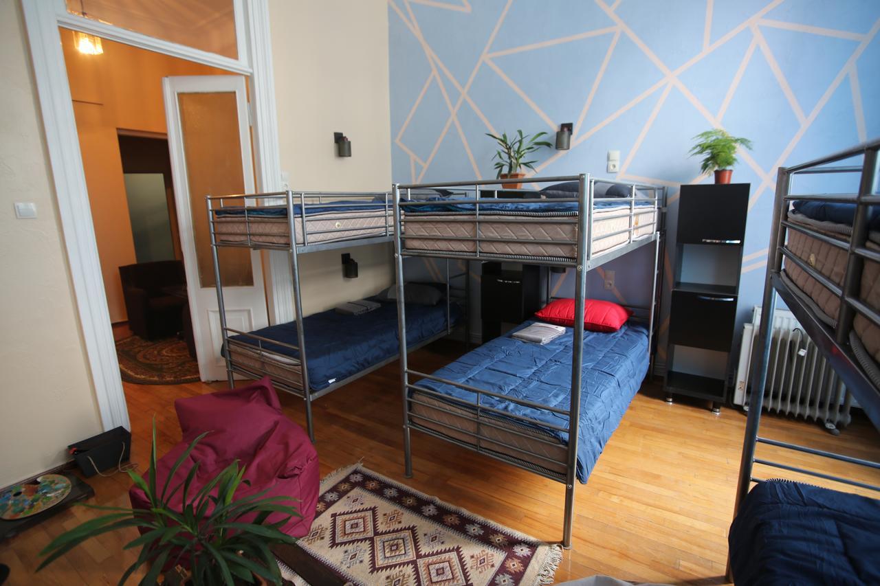 Lilus Hostel バトゥーミ エクステリア 写真
